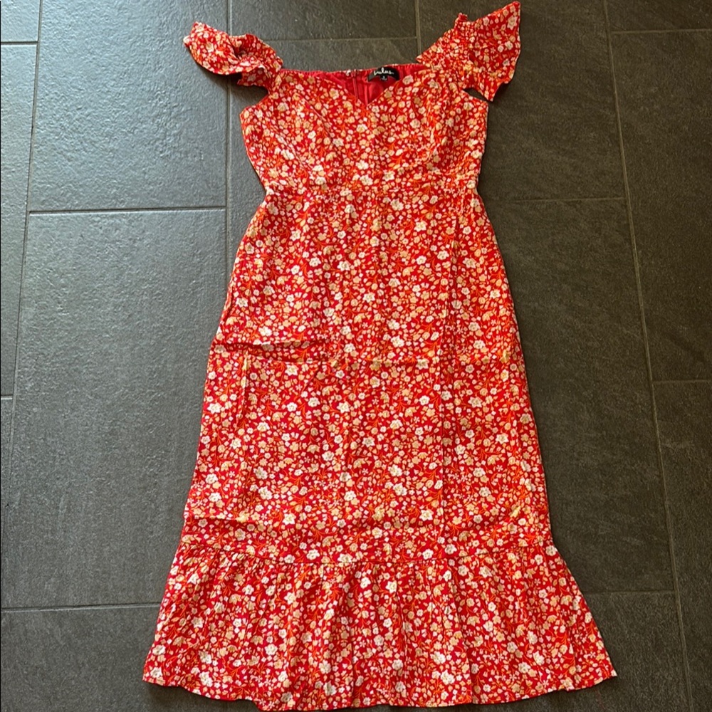 Lulu’s Floral Red Dress